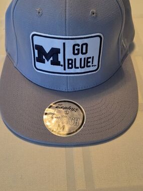 Michigan College "Go Blue" Zephyr Light Gray  Cap with Branded Interior Nwot